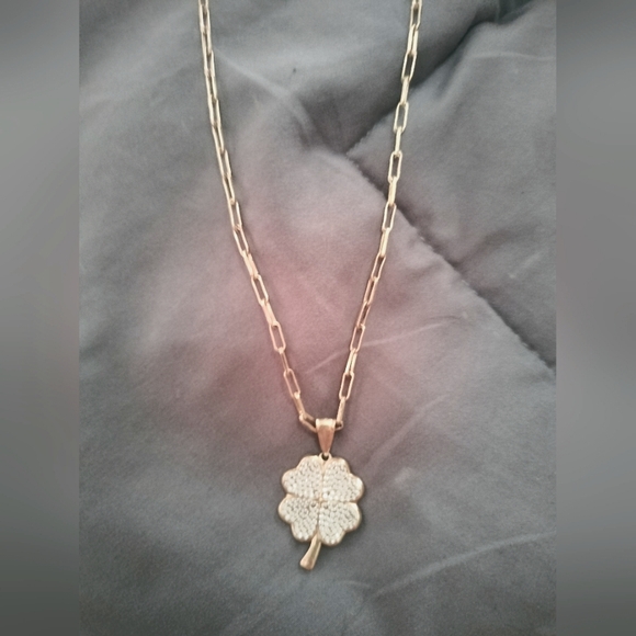 14K Gold Vermail Clover Pendant Necklace - Picture 7 of 7